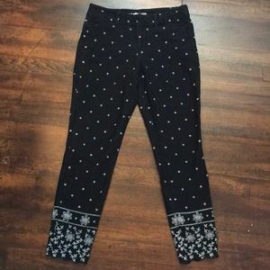 Black with white accent pixie pants